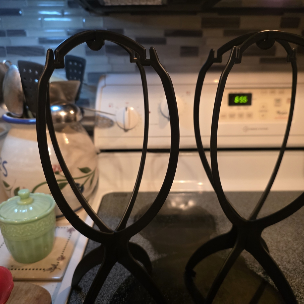 Black Hair Accessory Stand
